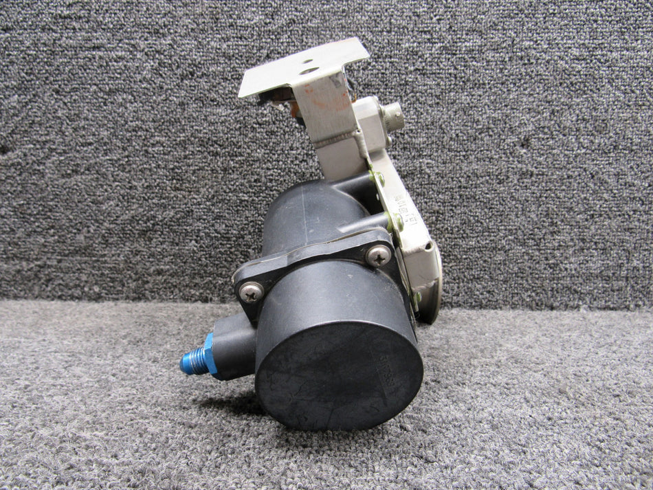979686-5 (Alt: 5581065-1) Garrett Pneumatic Temperature Valve w Green Tag (Core)