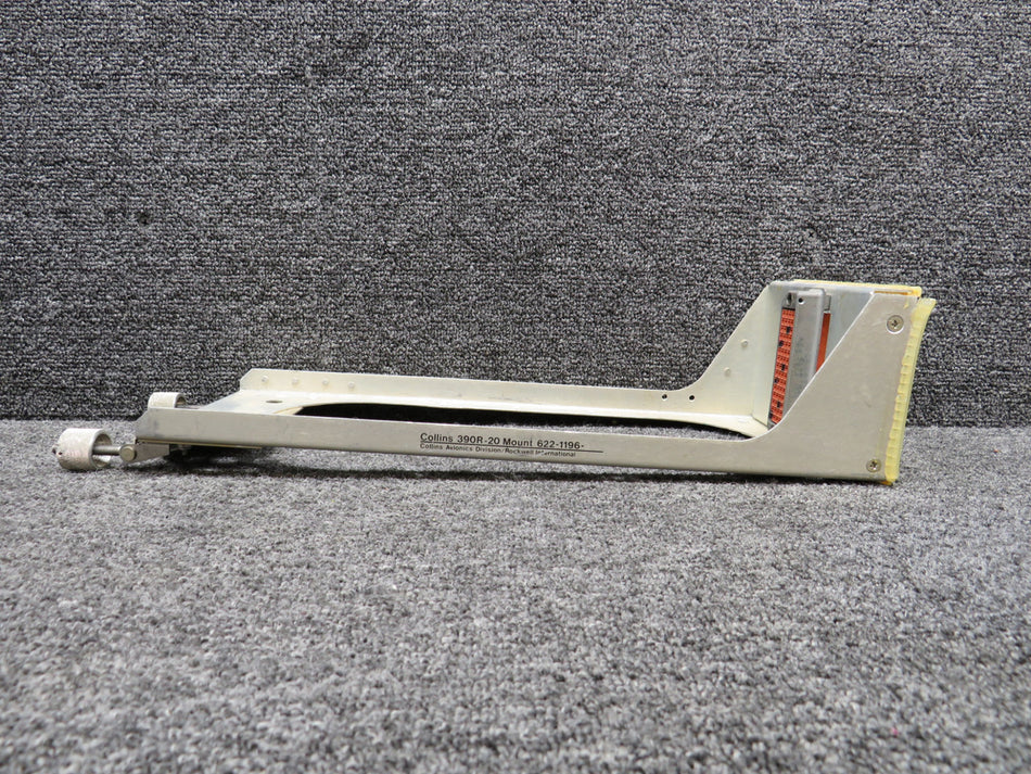 622-1196 Collins Avionics 390R-20 Mounting Tray