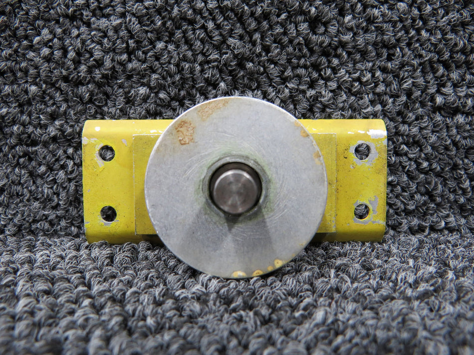 20907-000, 20908-000 Piper PA-24-250 Stabilator Trim Crank Stem and Pulley
