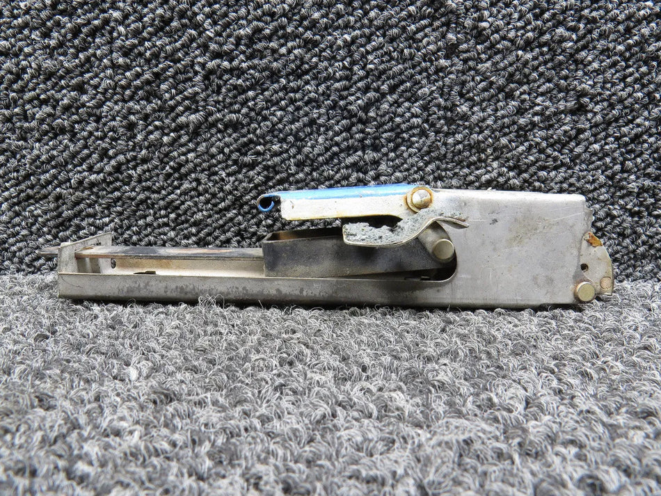 68188-000 Piper Cabin Door Latch Assembly