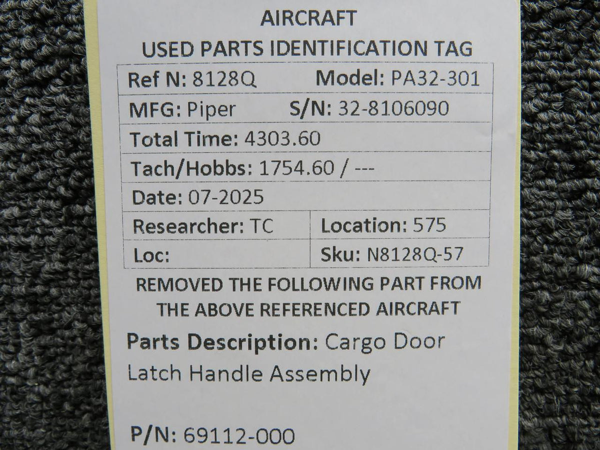 Piper Aircraft Parts 69112-000 Piper PA32-301 Cargo Door Latch Handle Assembly