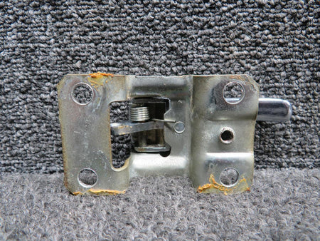 Piper Aircraft Parts 464-142 Piper PA32-301 Aft Cabin Door Interior Handle Assembly