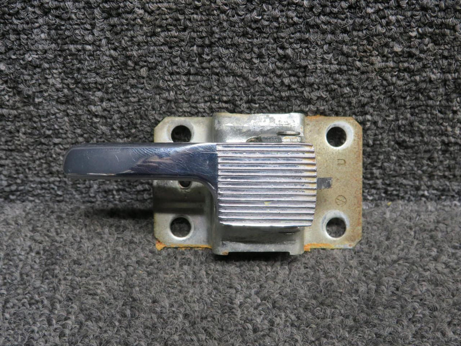 Piper Aircraft Parts 464-142 Piper PA32-301 Aft Cabin Door Interior Handle Assembly