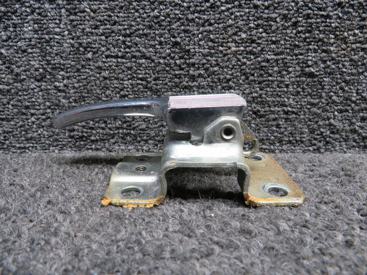 Piper Aircraft Parts 464-142 Piper PA32-301 Aft Cabin Door Interior Handle Assembly