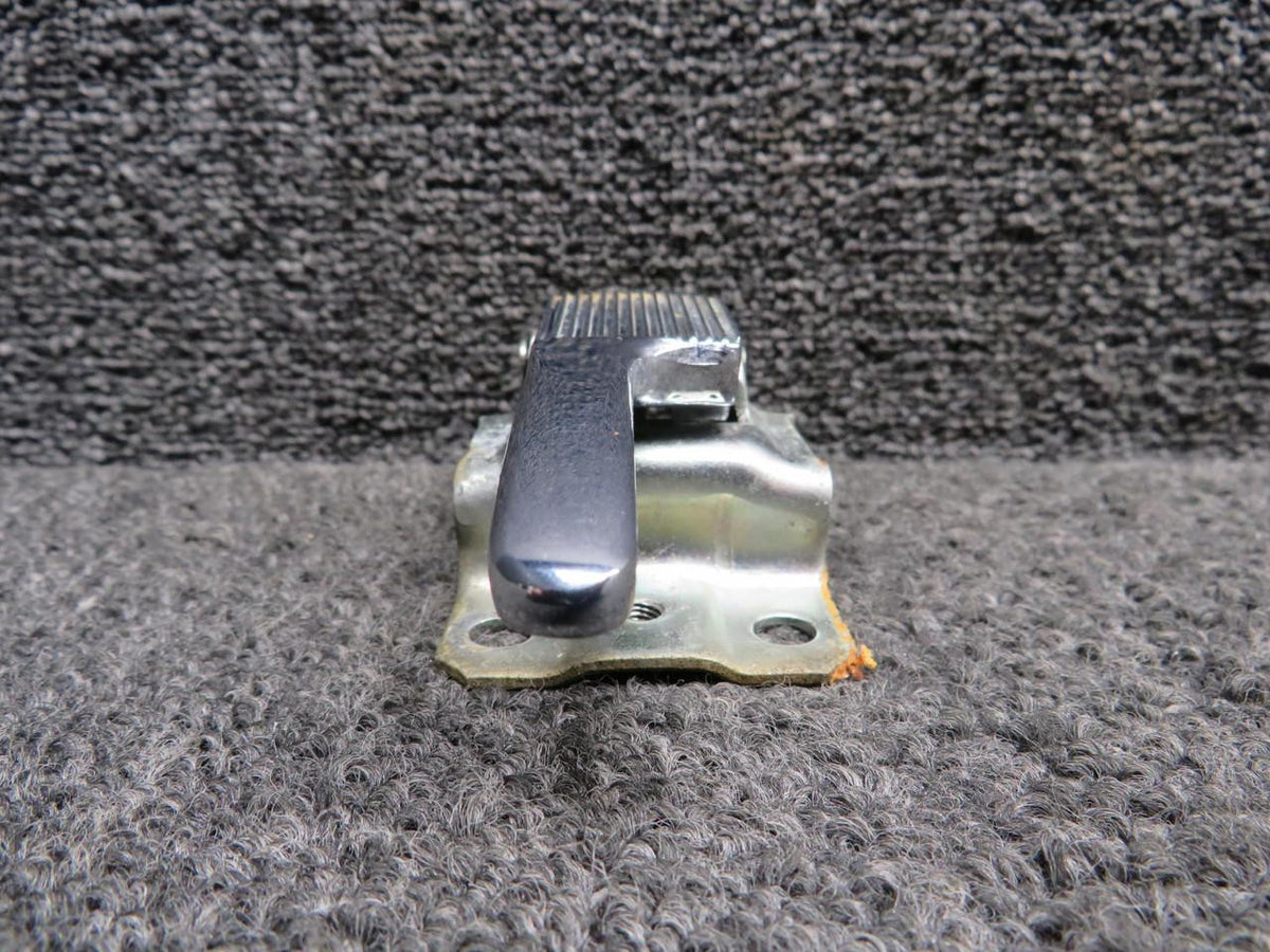Piper Aircraft Parts 464-142 Piper PA32-301 Aft Cabin Door Interior Handle Assembly