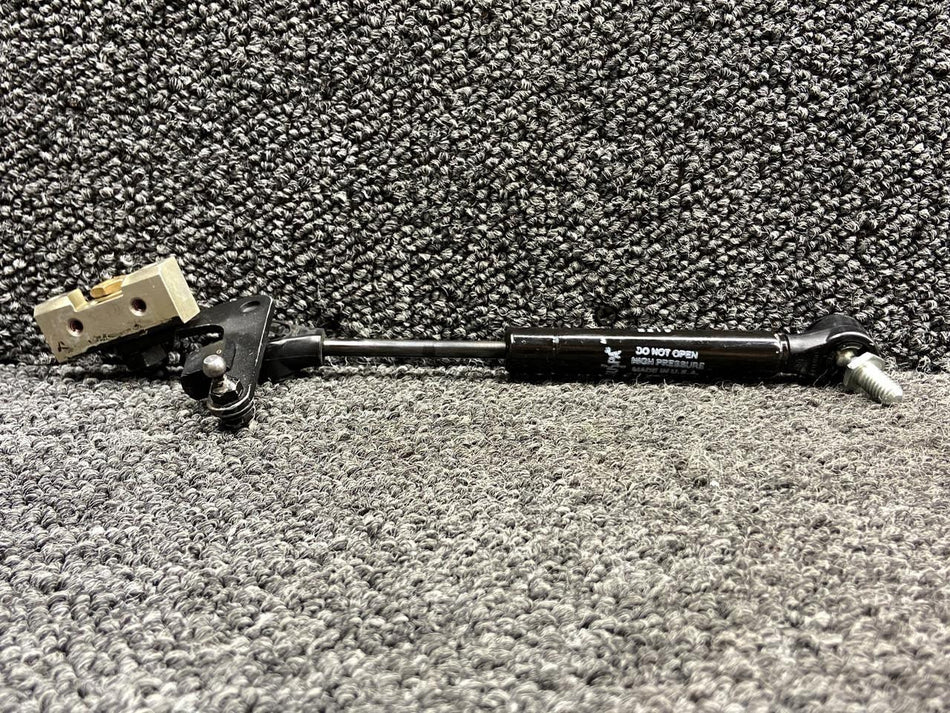 Suspa D575-1, D574-1 Suspa Forward Cabin Door Gas Strut Assembly LH