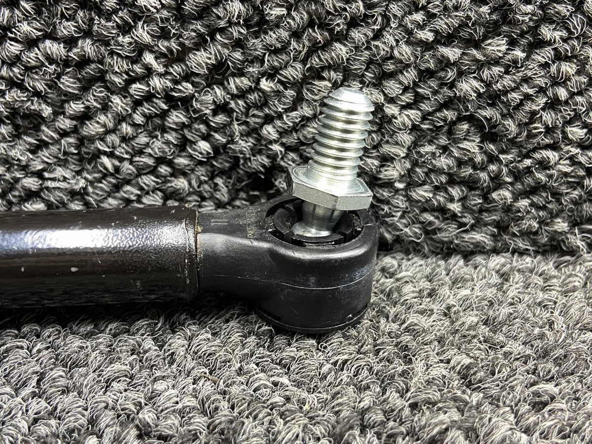 Suspa D575-1, D574-2 Suspa Forward Cabin Door Gas Strut Assembly RH