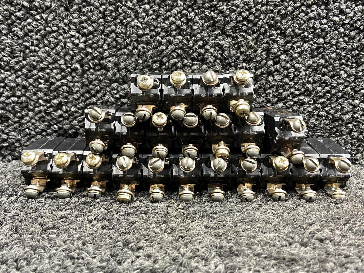 Mechanical Products 4200-002 Series Mechanical Products Push to Reset Circuit Breaker Set