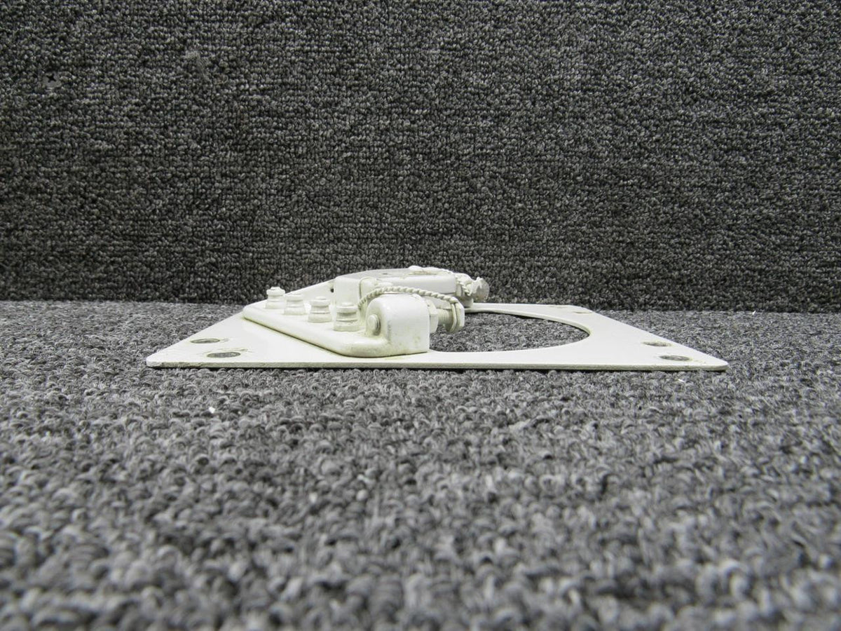 Cessna Citation 6565004-1,6565023-1 Cessna Citation 560 Aileron Pivot & Stop Actuator Plate Assy