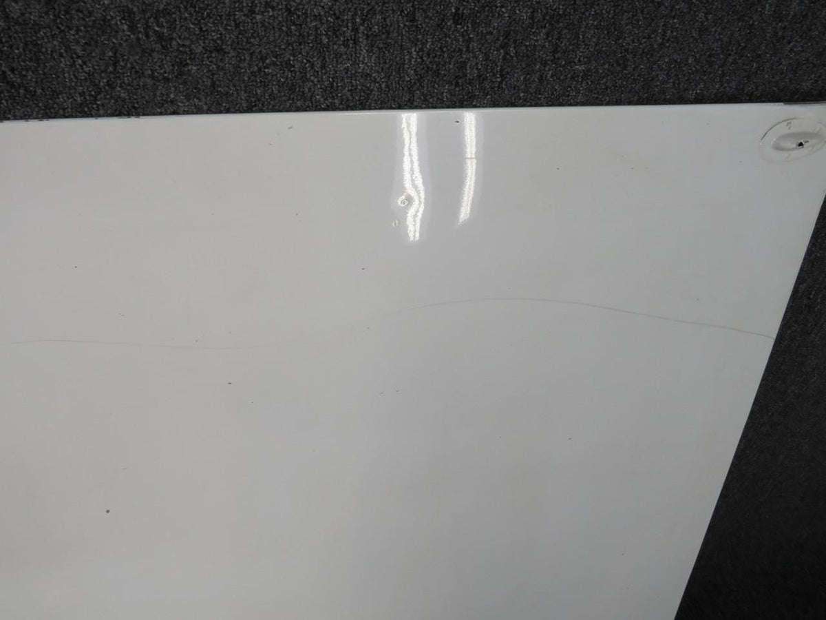 LearJet 6012108-803 Learjet 60 Delta Fin LH (White)