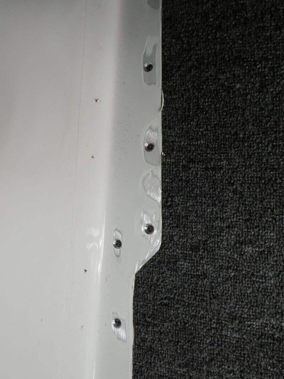 LearJet 6012108-803 Learjet 60 Delta Fin LH (White)