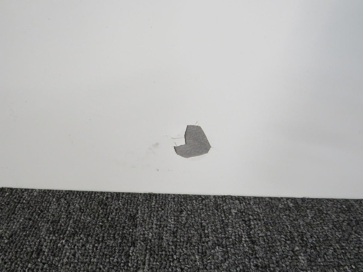 LearJet 6012108-803 Learjet 60 Delta Fin LH (White)