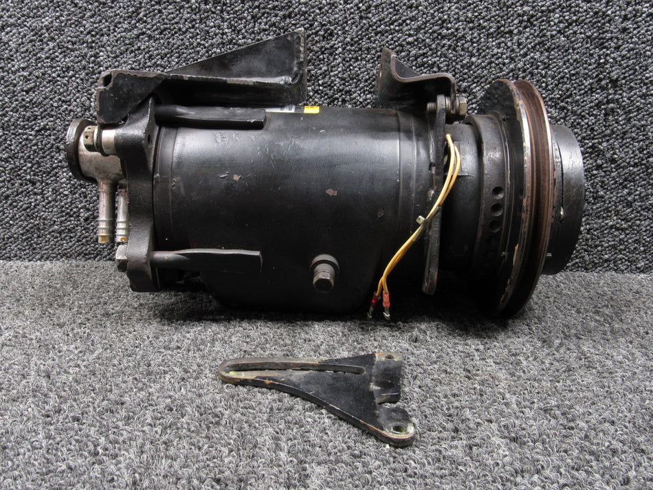 50135-000 (Use: 764-351) Piper PA-31T Freon Compression Assembly