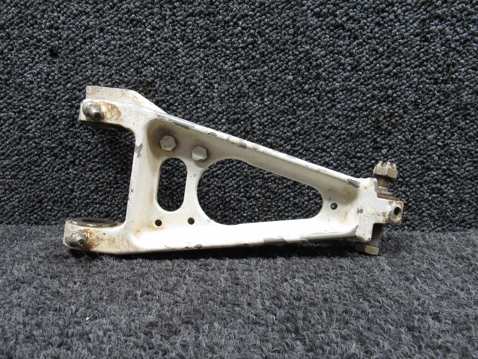 50-810032-4 Beechcraft KA90 Main Landing Gear Upper Torque Knee Assembly