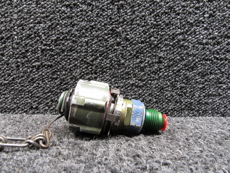 015598S4-80, 015598-25-8D Hydraulic Line Cap and Coupling Half Assembly