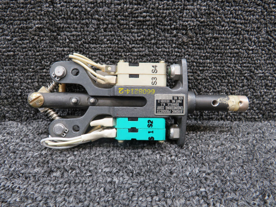 865001-2 (Alt: 6608214-2) Avionic Products Fire Pull Assembly w Green Tag (Core)