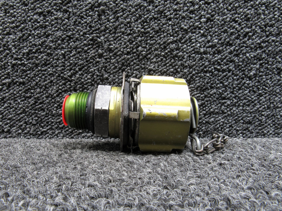 015598-54-160, 015593-25-160 Aeroquip Coupling Half and Cap Assembly