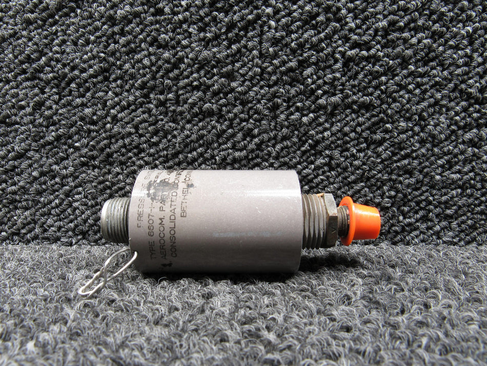 4833010-505 Consolidated Controls Pressure Switch 6607-1-49 Unit