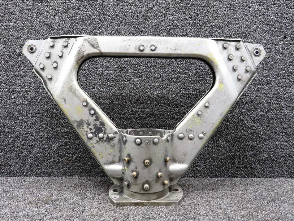 016A-13250-31 Mitsubishi Engine Mounting Assembly