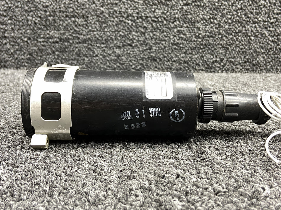 MD-63-3 (Alt: 102-380014-3) Mid-Cont Oil Temperature, Pressure Indicator (Core)