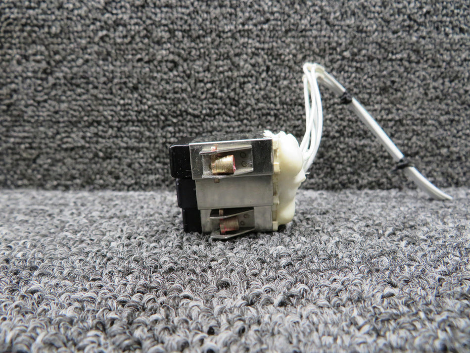 476-726-1351-004 Korry Annunciator Light Switch RH