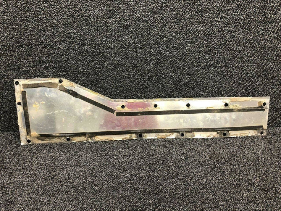 1221105-17 Cessna P210N Fillet Upper Center LH