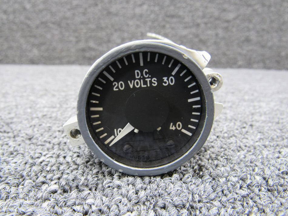 153LV30A (Alt: C662502-0101) Lewis Voltmeter Ind w Bracket & Connector