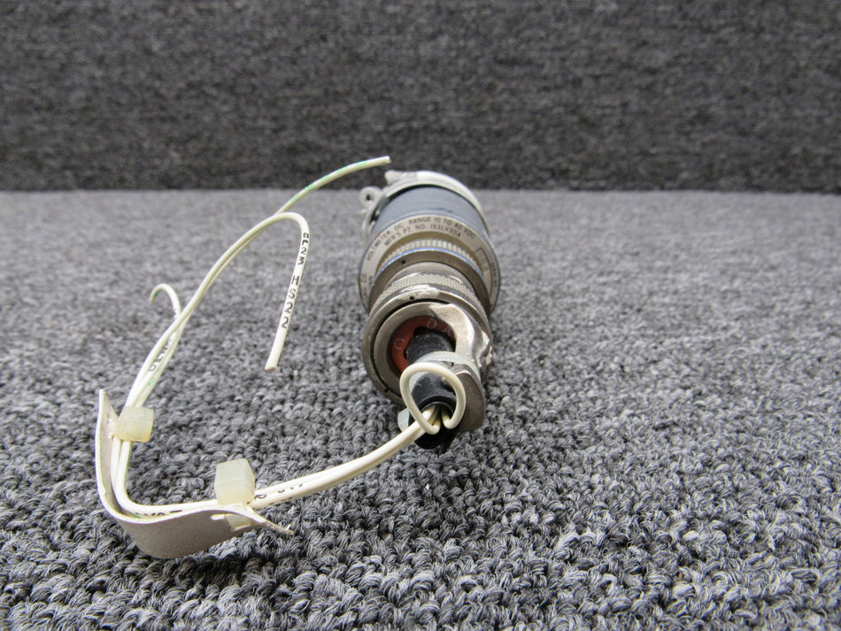 153LV30A (Alt: C662502-0101) Lewis Voltmeter Ind w Bracket & Connector