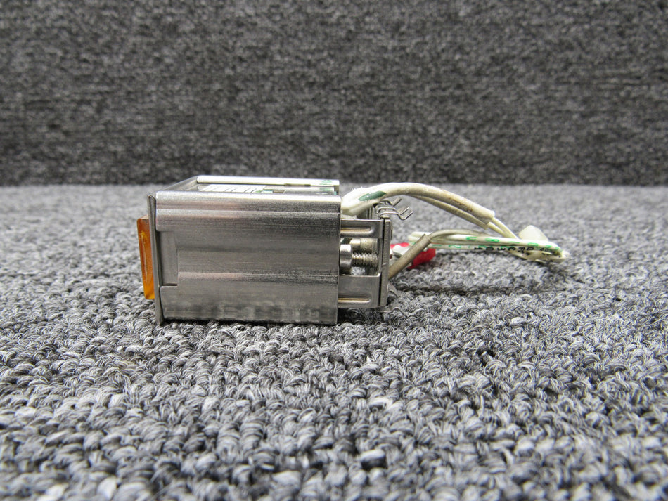 1941-24 (Alt: 10EA2C2) Twist-Lite Eaton Auto Pilot Off-Torque Switch Assembly