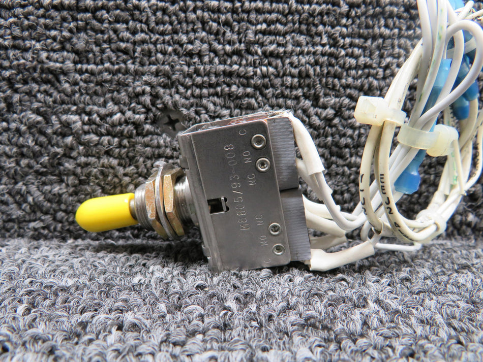 A3-200-01 (Alt: M8805-93-008) Labinal Toggle Switch