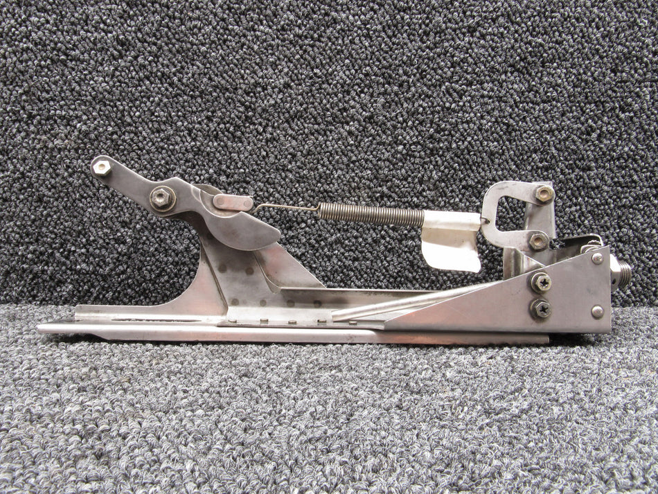 202-0041-1 Cessna 500 Thrust Reverser Feedback Control Bracket Assembly