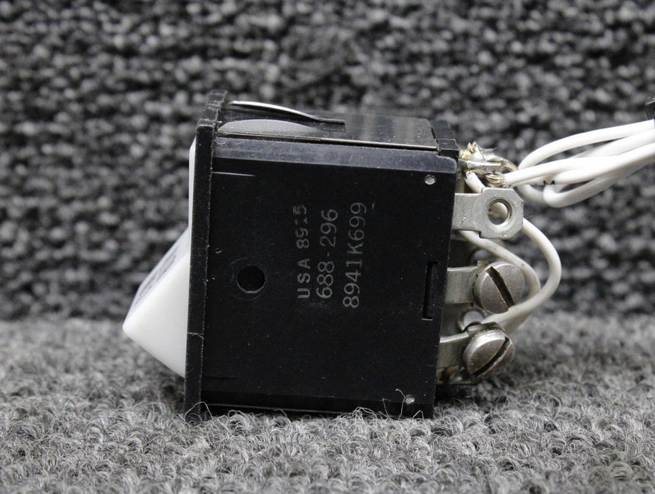 688-296 (Alt: 8941K699) Piper PA46-310P Alternator 2 Rocker Switch