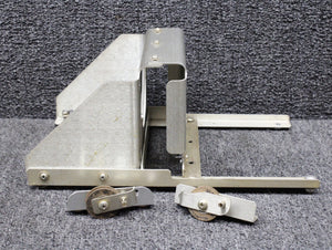 047-6835-01, 047-6836-02 Piper PA46-310P Bendix King Servo Mount Bracket Assy