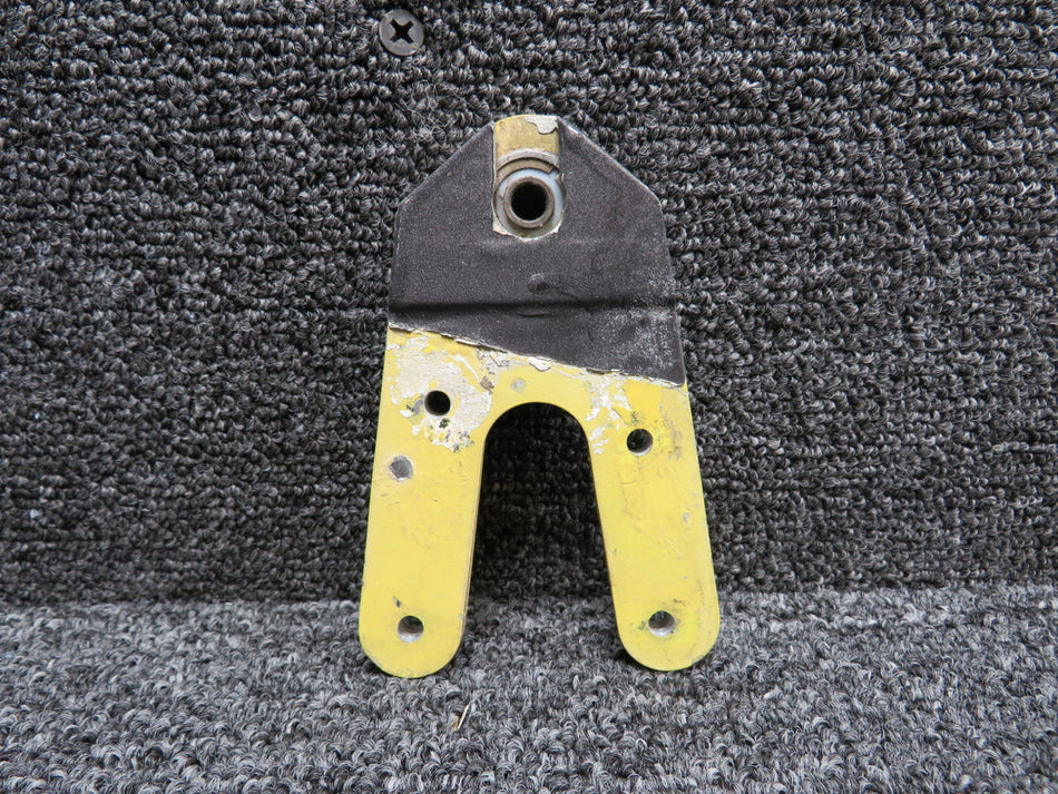 6522068-1 Cessna Citation 560 Wing Trailing Edge Bearing Plate LH or RH