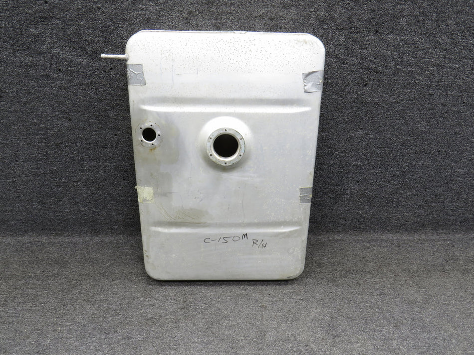 0426508-204 Cessna 150M Fuel Tank Assembly RH