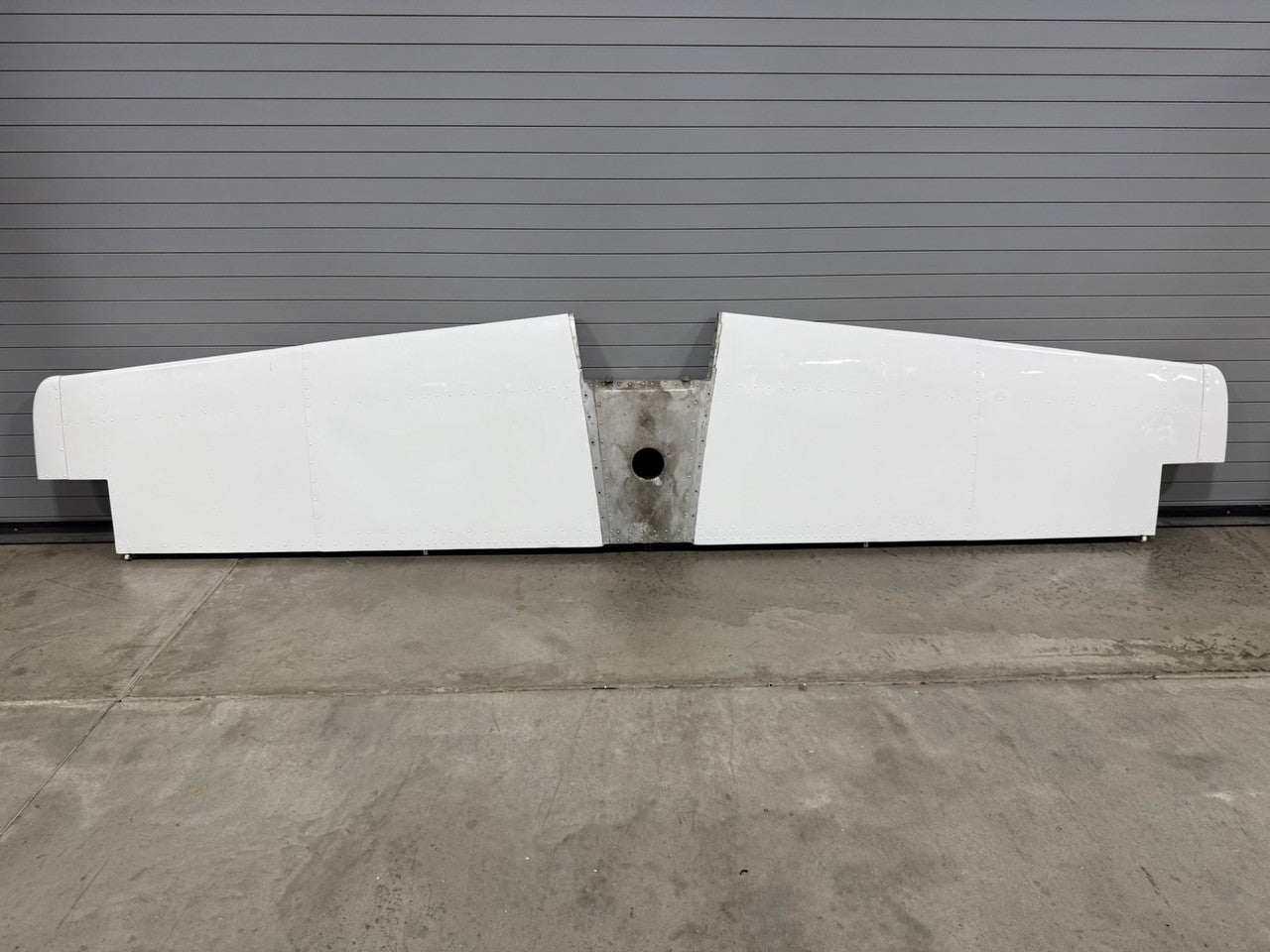 1232600-7 Cessna 182H Horizontal Stabilizer Assembly – BAS Part Sales