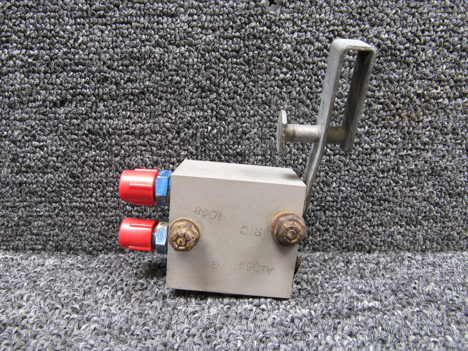 492-098 Gar-Kenyon Hydraulic Priority Valve Assembly