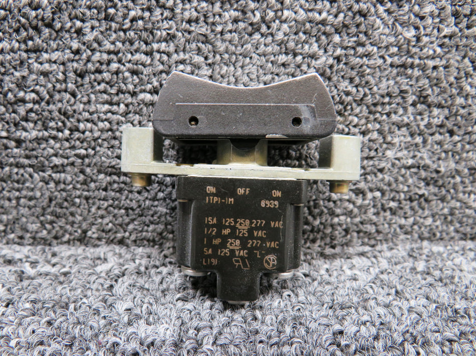 1TP1-1M Hawker 125-800A Rocker Switch