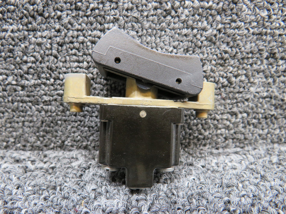 1TP1-3M Hawker 125-800A Rocker Switch