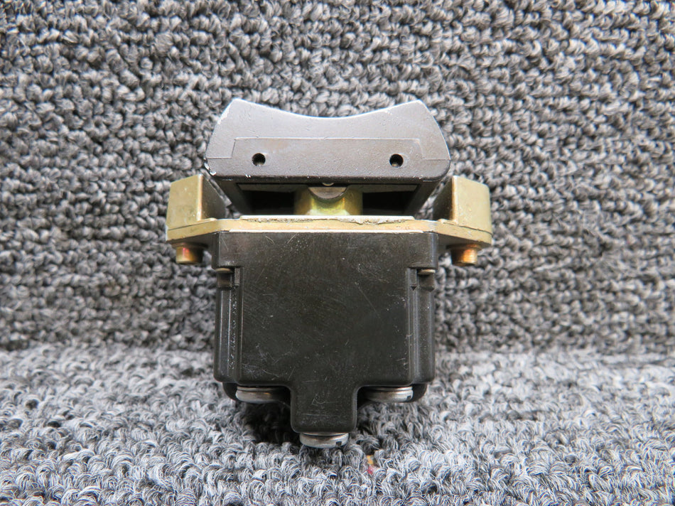 2TP1-70M Hawker 125-800A Rocker Switch