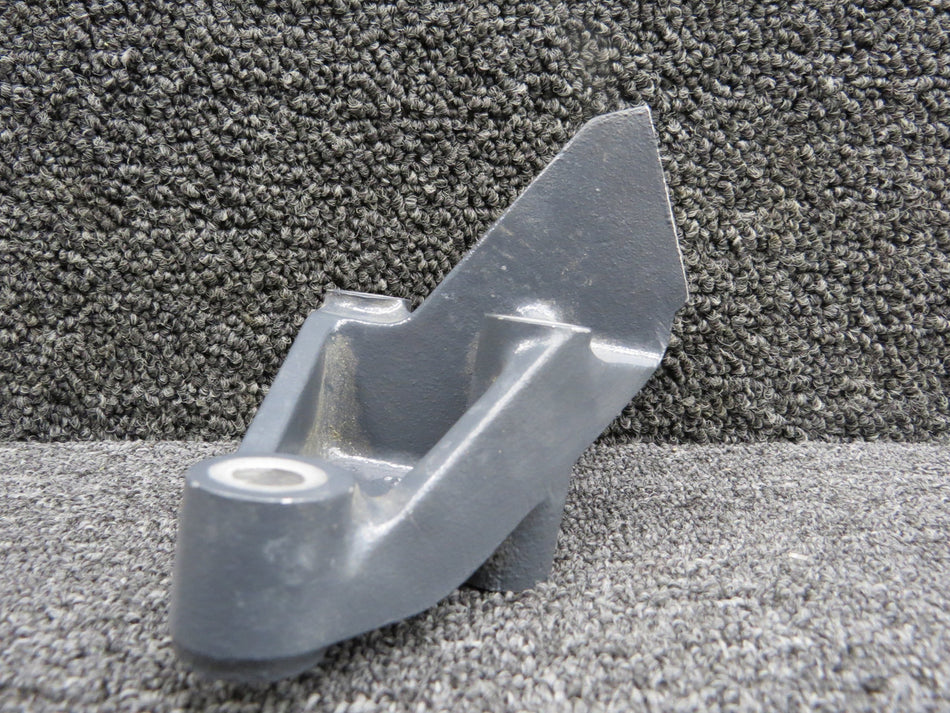 12A22202 Lycoming IO-540-AC1A5 Right Rear Engine Mount Bracket