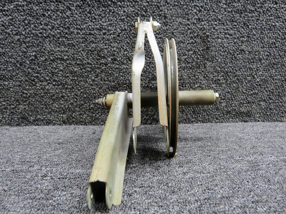 0762054-2 Cessna 206H Flap Drive Bellcrank Assembly RH