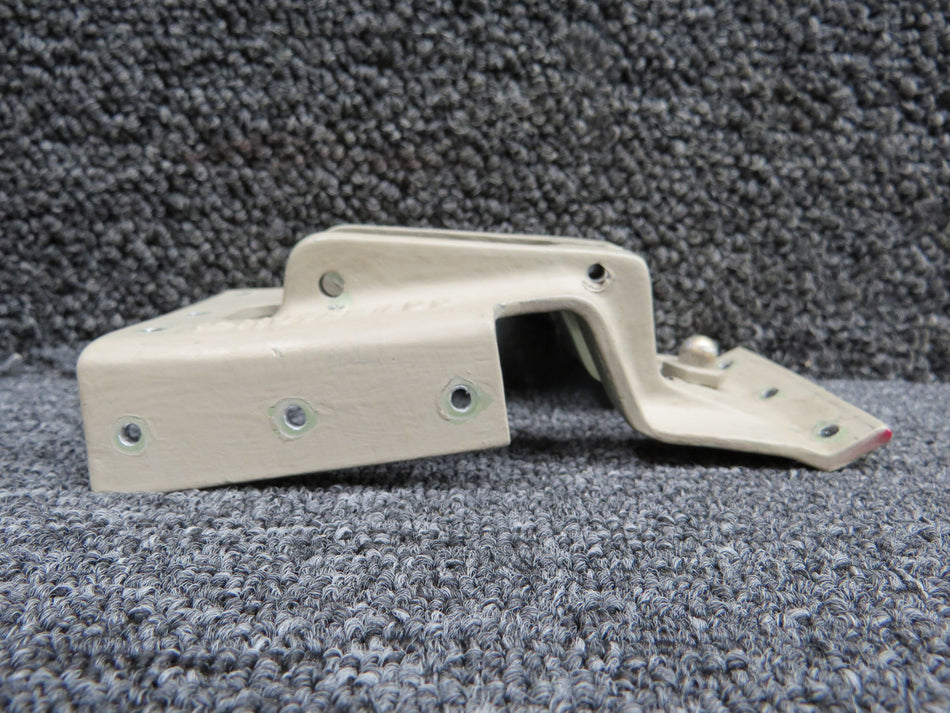 1211675-12 (Cast: 1211672-495) Cessna 206H Cargo Door Lower Latch Assembly