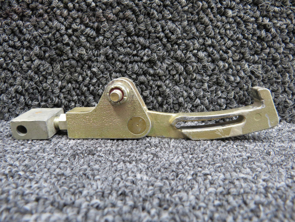 1211675-2 Cessna 206H Aft Upper Cargo Door Latch Hook