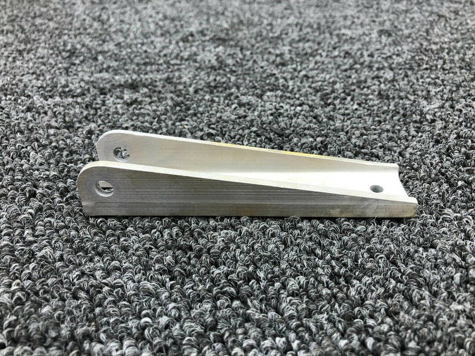 17102-001 Piper PA23-250 Flap Hinge Assembly Center RH