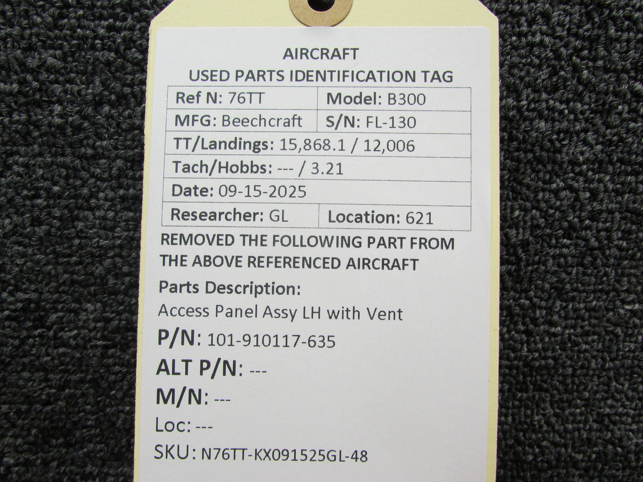 101-910117-635 Beechcraft B300 Access Panel Assy LH with Vent