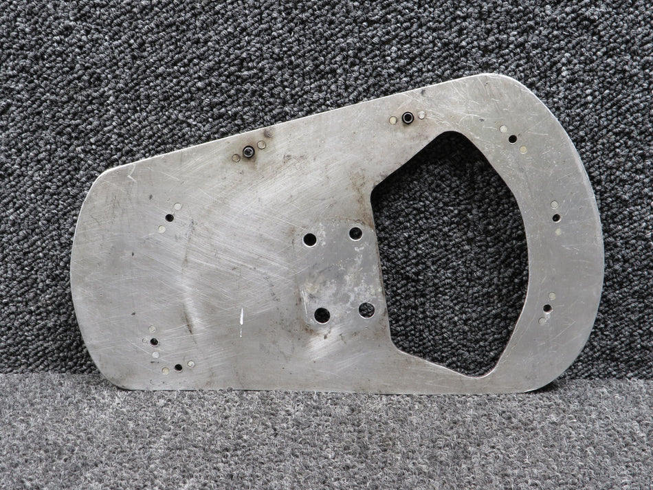 0741046-7 Cessna 172G Main Landing Gear Mounting Plate LH