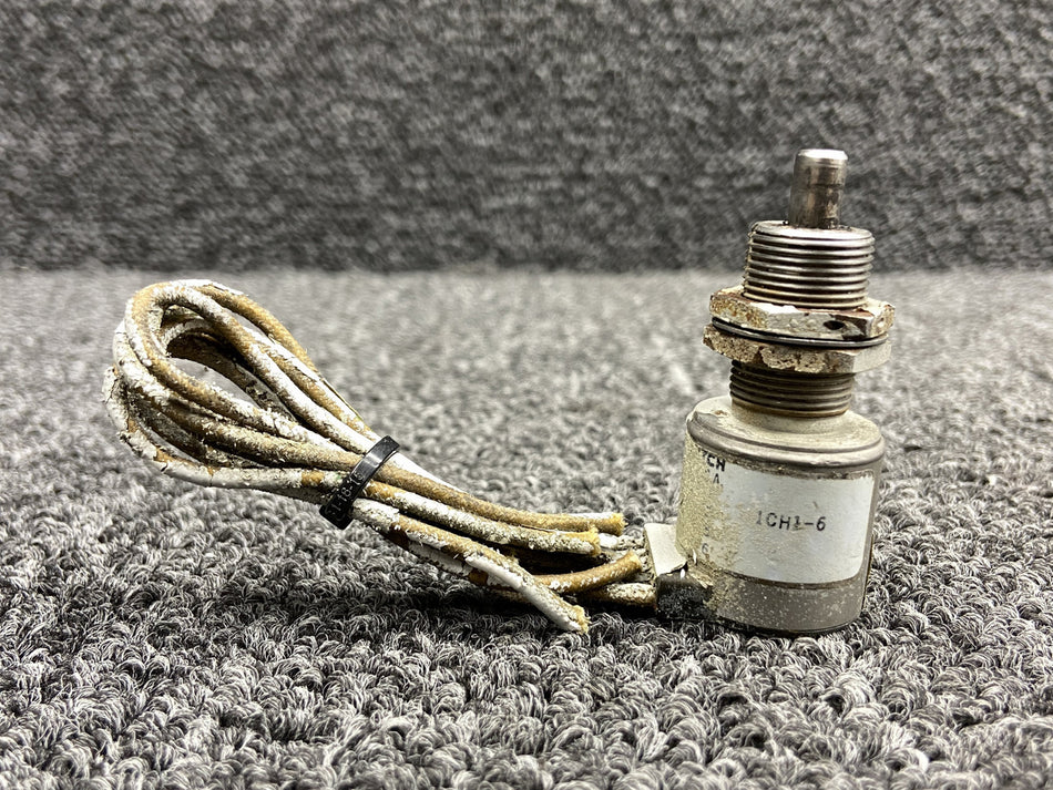 1CH1-6 (Alt: 980106-001) Piper PA60-602P Main Gear Uplock, Downlock Switch (24V)
