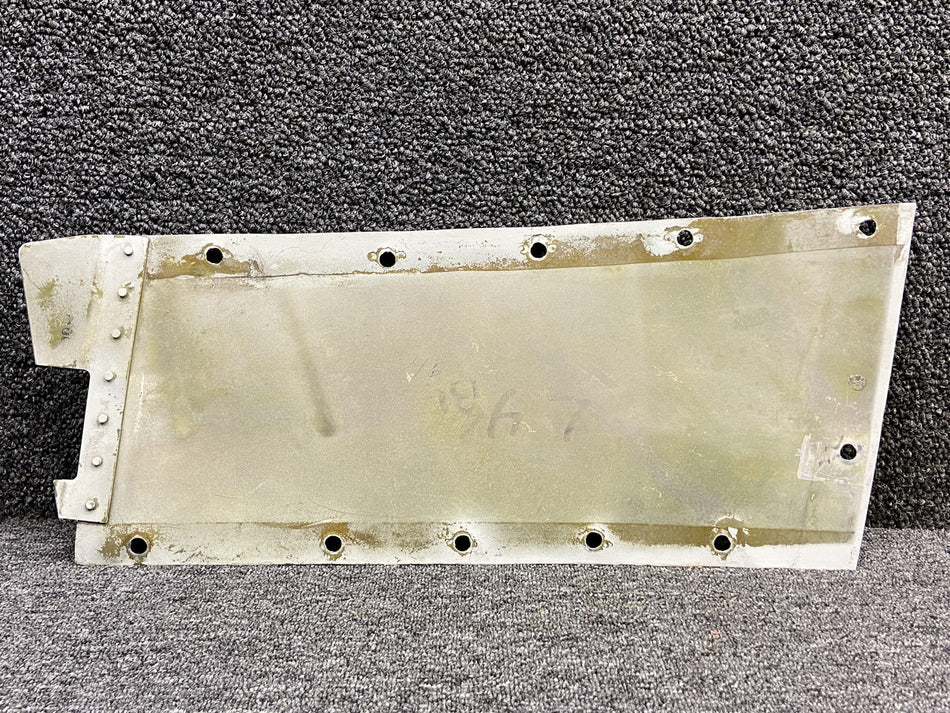 200080-027 (Alt: 200080-005) Piper PA60-602P Lower Center Wing Root Fairing LH