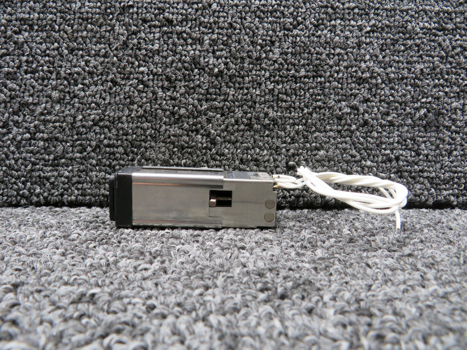 M22885-90-230 (Alt: 32245-99-230) Aerospace EADI-EHSI 1 Hot Annunciator Switch